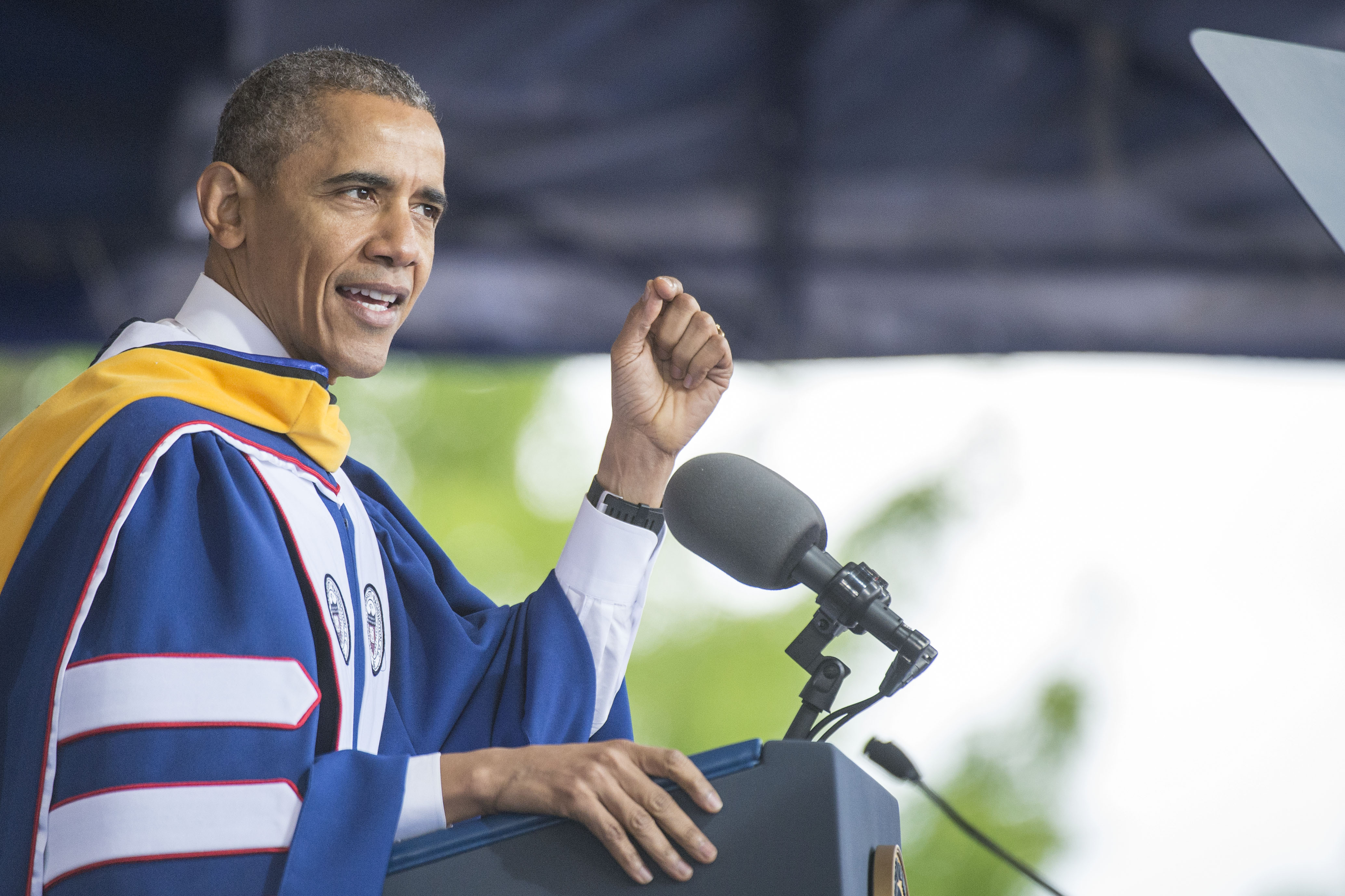 7 Commencement Speeches By Black and Latino Speakers Cassius born