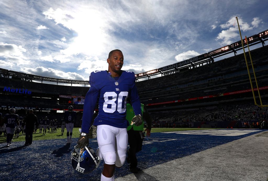 Giants' Victor Cruz returns to field after nearly two years, makes one  catch