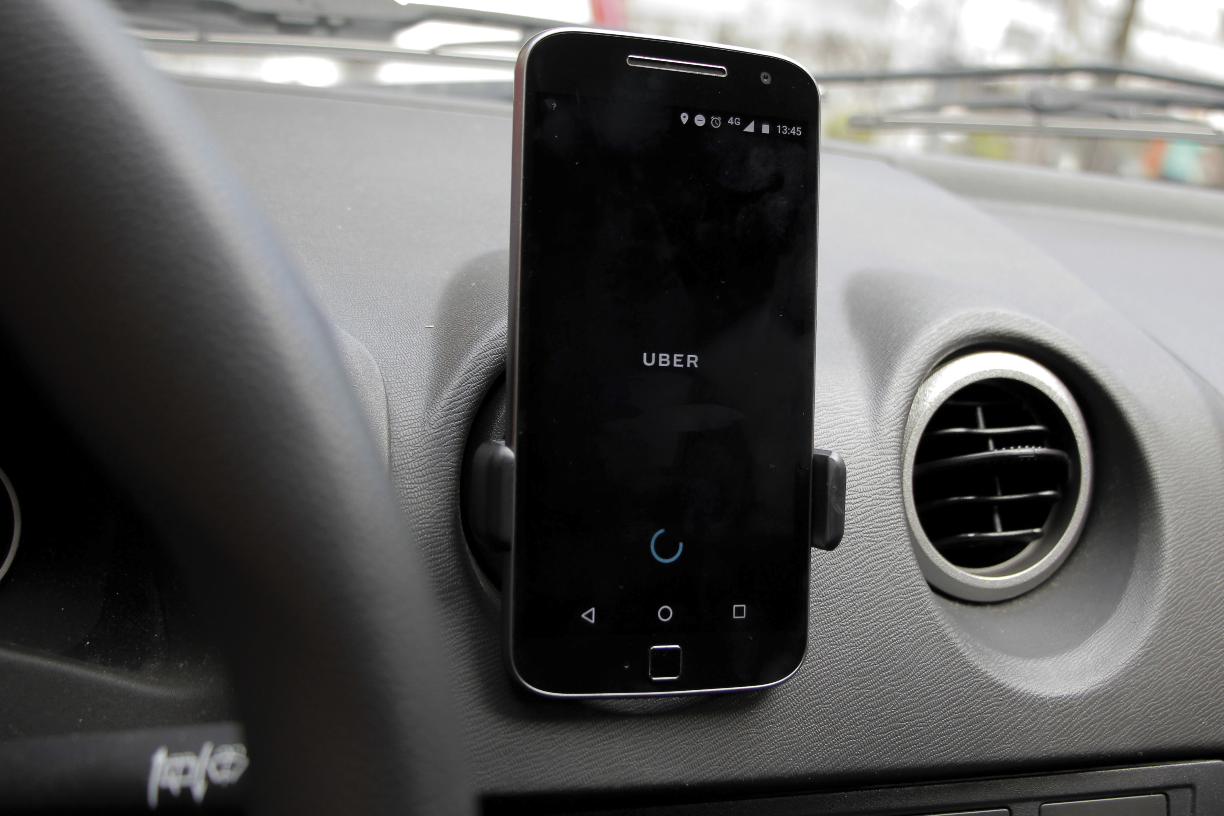 Uber Accepting Debit Card Payments in Brazil