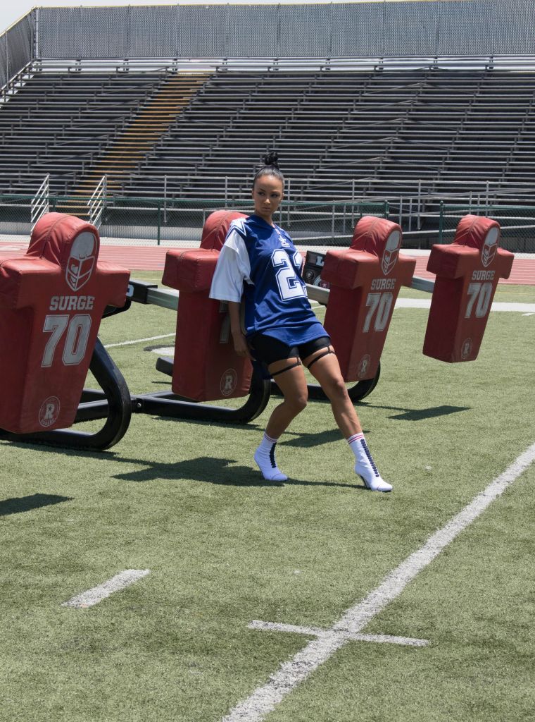 Draya prepared for the "multiple Draya" shot.