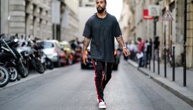 Street Style - Paris Fashion Week - Menswear Spring/Summer 2018 : Day One