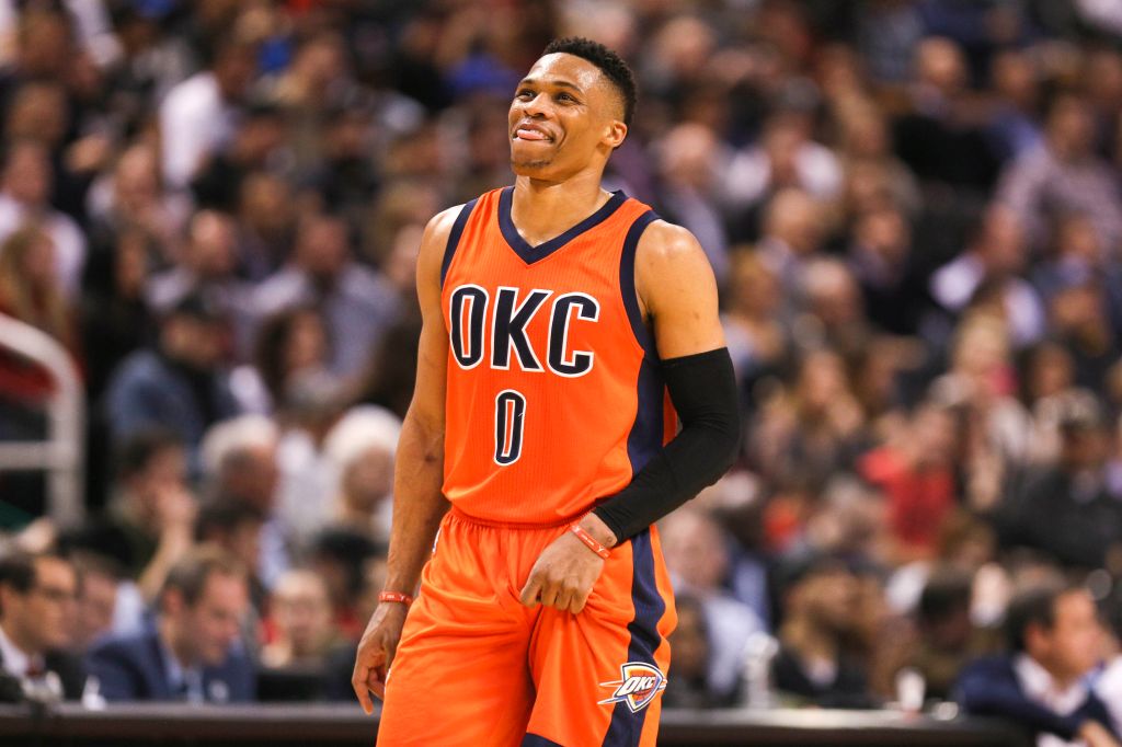 Thunder Westbrook in NBA game against Raptors