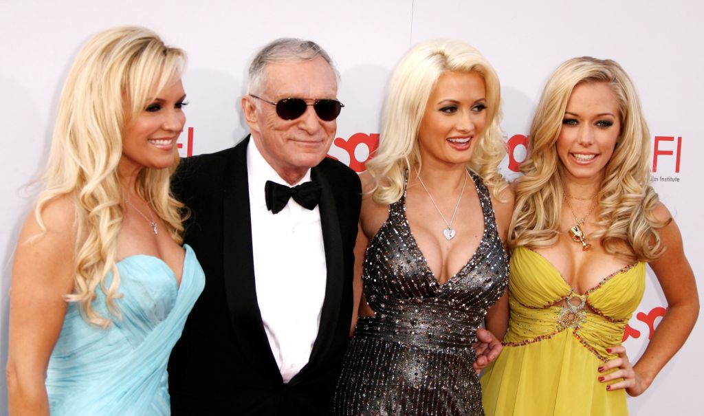 HUGH HEFNER AND GIRLS AT THE AFI AWARDS