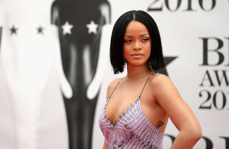 #NationalNoBraDay: Rihanna Shows Us How to Let It All Hang in 25 Photos