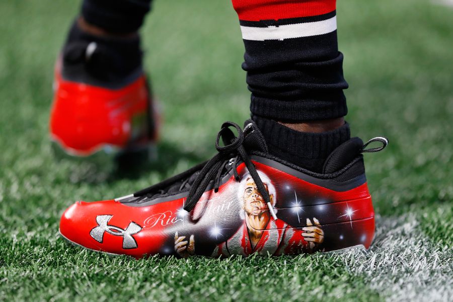 lightest football cleats 2019