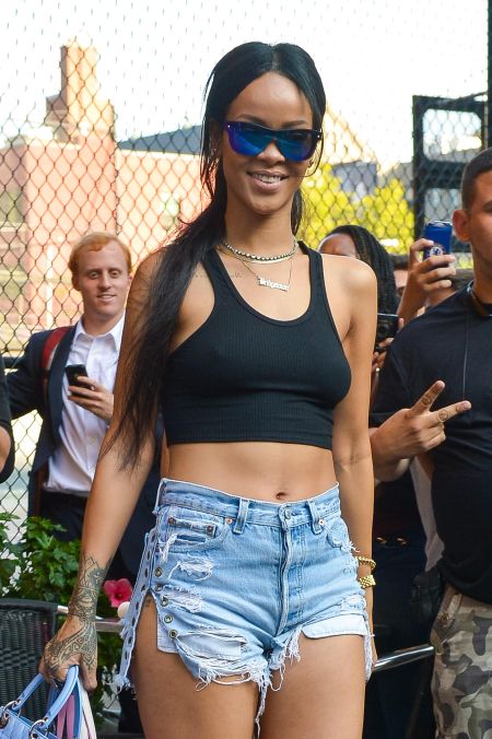#NationalNoBraDay: Rihanna Shows Us How to Let It All Hang in 25 Photos