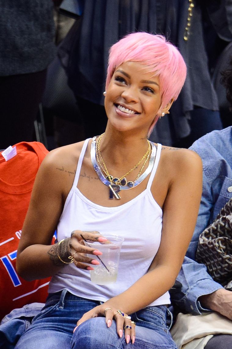 #NationalNoBraDay: Rihanna Shows Us How to Let It All Hang in 25 Photos