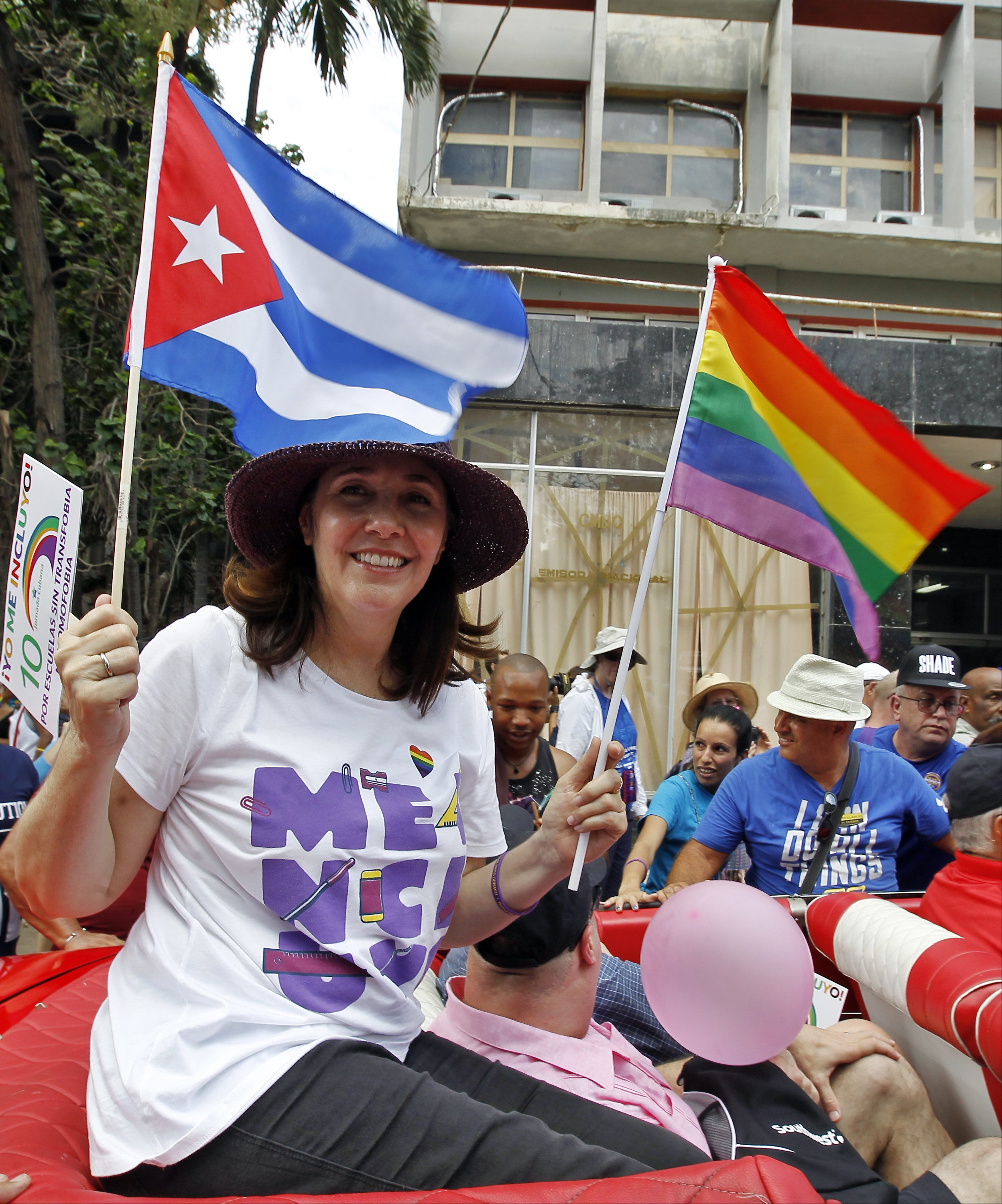 Raul Castros Daughter Is Pushing For Same Sex Marriage In Cuba 