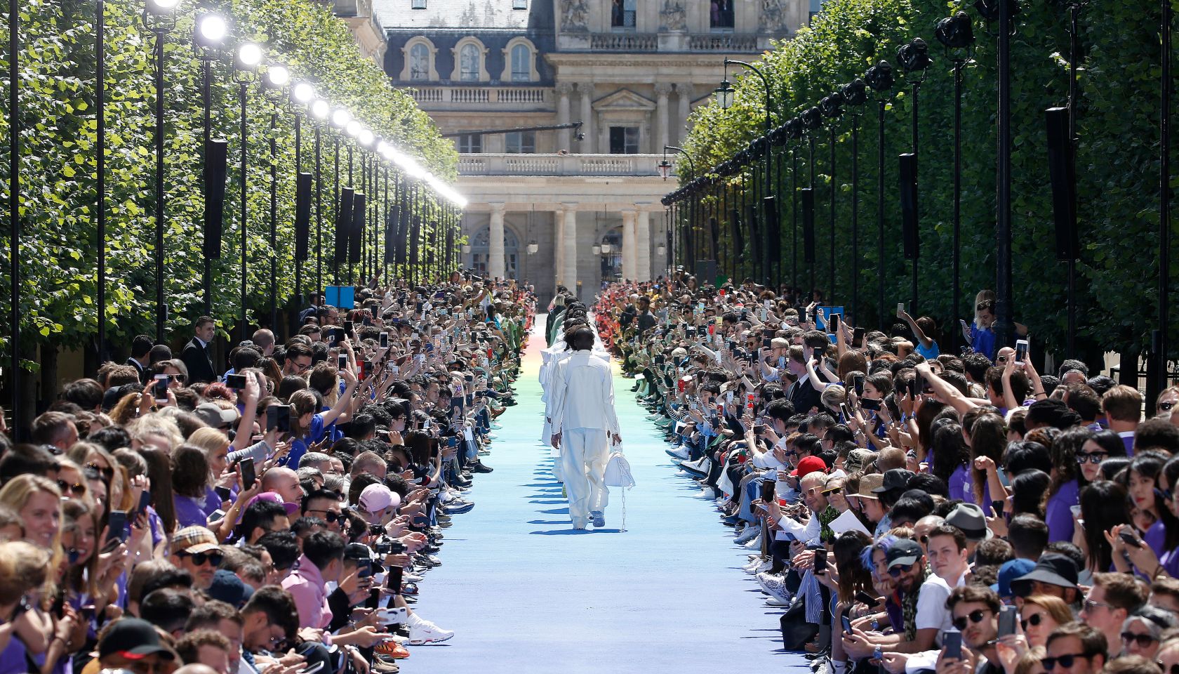 Louis Vuitton: Runway - Paris Fashion Week - Menswear Spring/Summer 2019