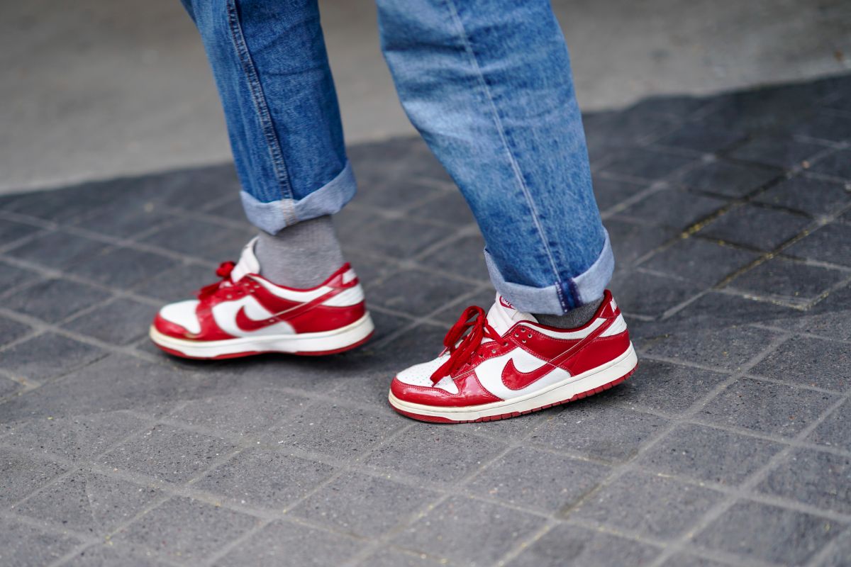 Street Style -Paris Fashion Week - Menswear Spring-Summer 2019 : Day Two