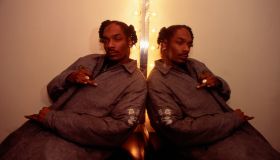 Snoop Doggy Dogg Posing in Front of Mirror