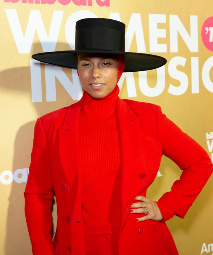 25 of Alicia Keys' Most Fire Looks Throughout the Years