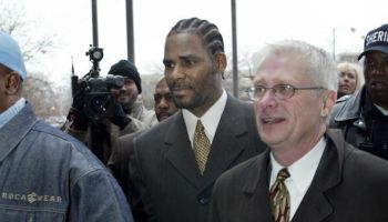 R. Kelly Arrives In Court For Child Pornography Charges