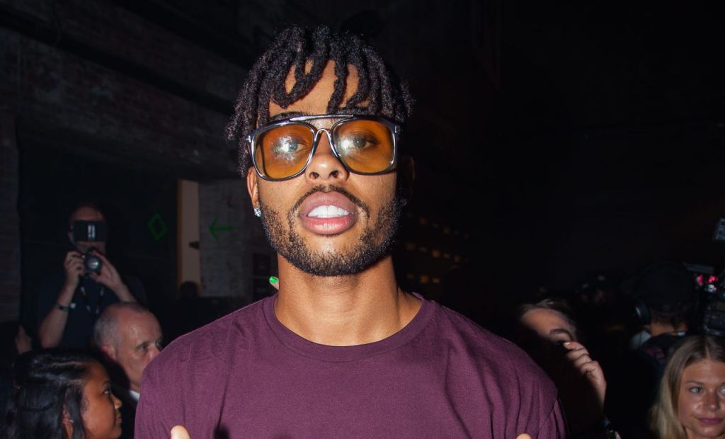 D'Angelo Russell Caught Hiding Weed In Arizona Ice Tea Can At LGA