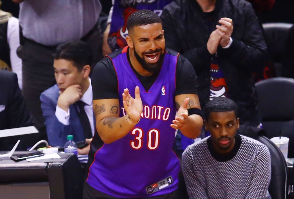Here's how Drake got his Dell Curry Raptors jersey - NBC Sports