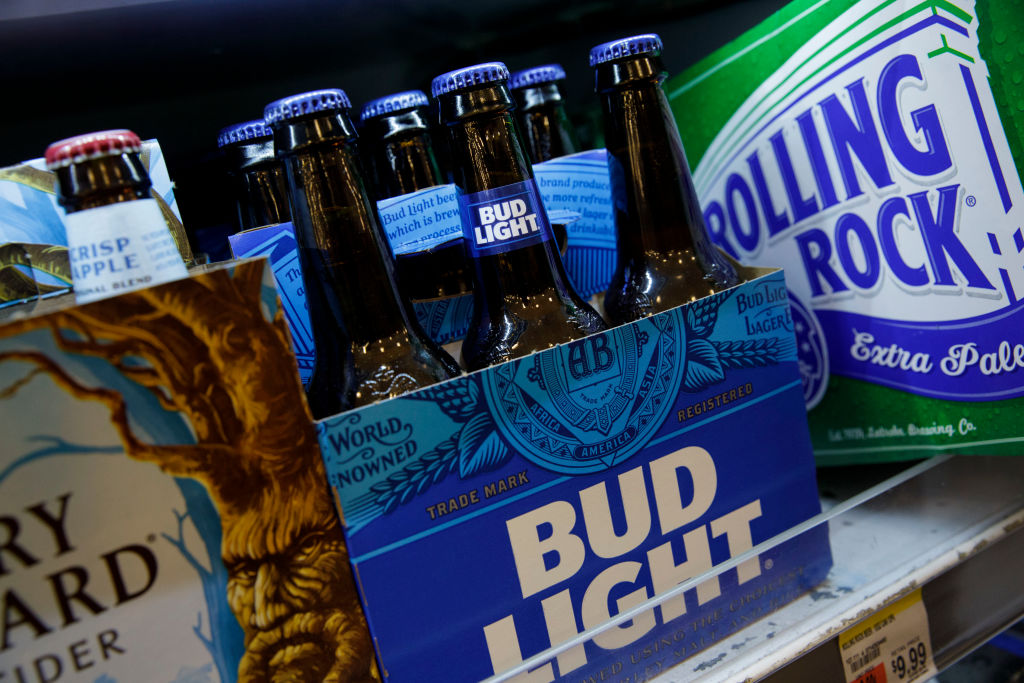 Budweiser And Bud Light Losing Market Share In U.S. As Craft Beer Continues Gain In Popularity