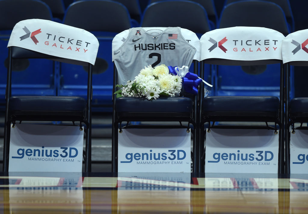 The Uconn Huskies Honor Gianna Bryant By Making Her A Huskie Posthumously