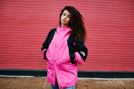 The North Face Re-Introduces the 1994 Retro Mountain Light Jacket