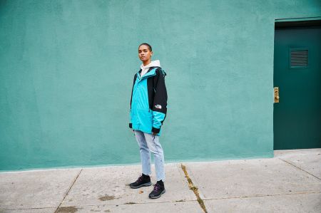 The North Face Re-Introduces the 1994 Retro Mountain Light Jacket