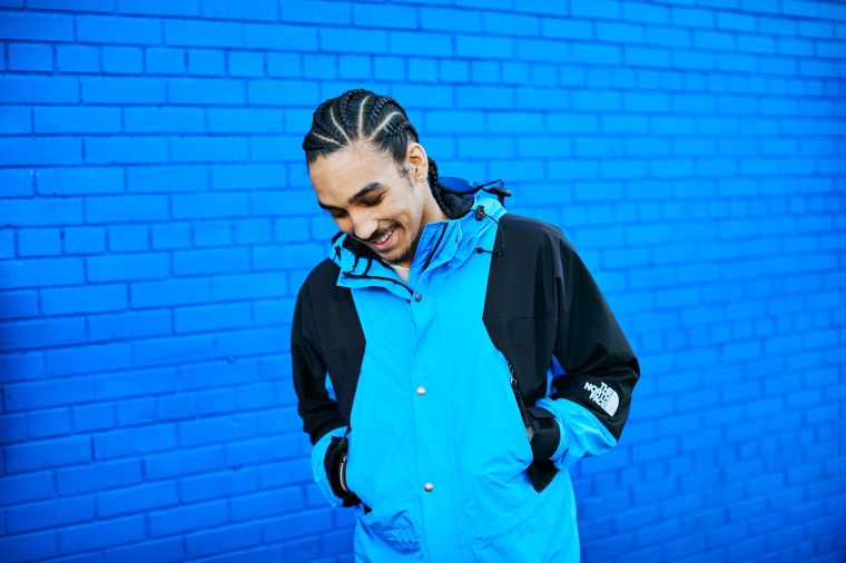 The North Face Re-Introduces the 1994 Retro Mountain Light Jacket