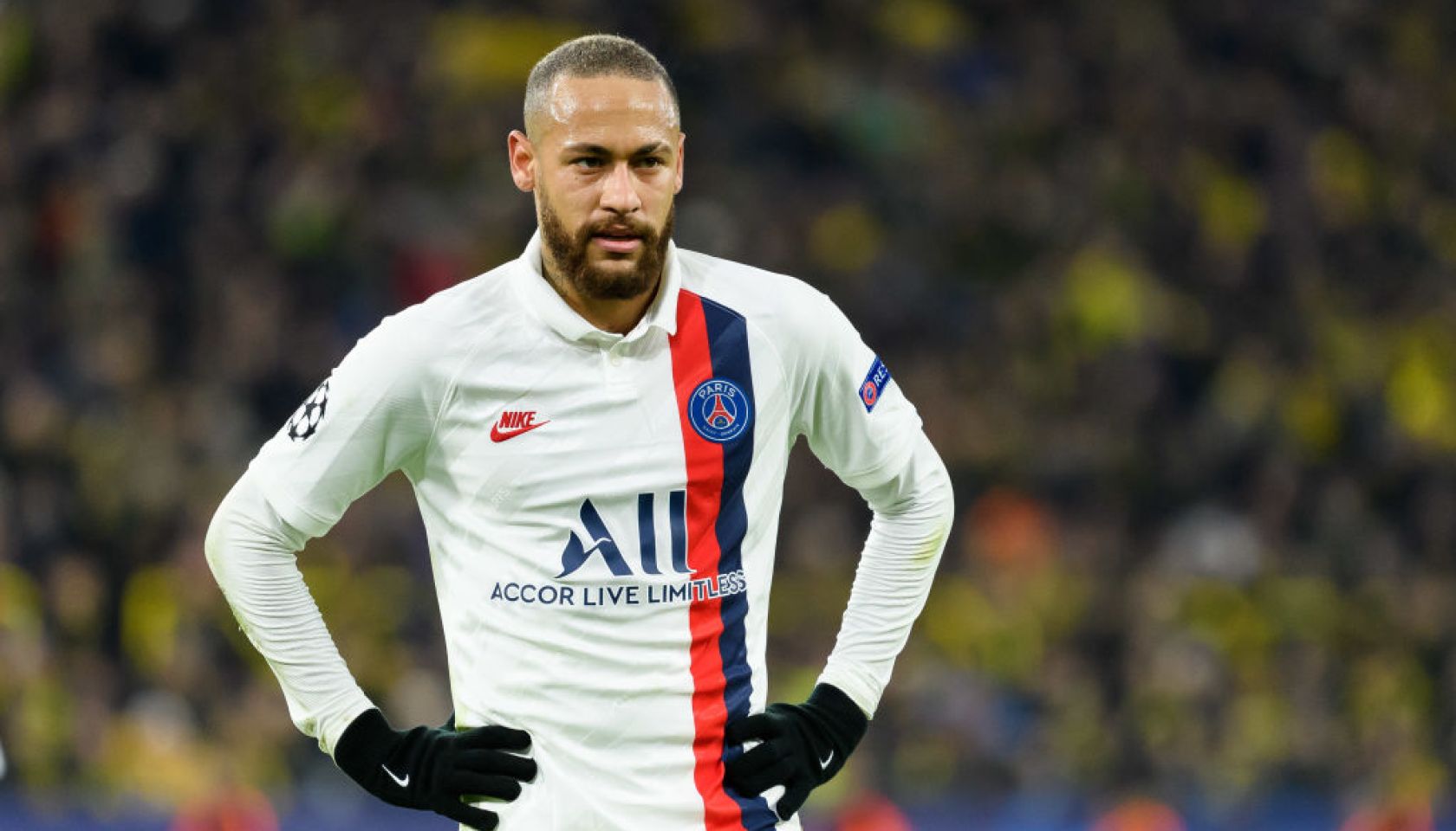 Borussia Dortmund v Paris Saint-Germain - UEFA Champions League Round of 16: First Leg