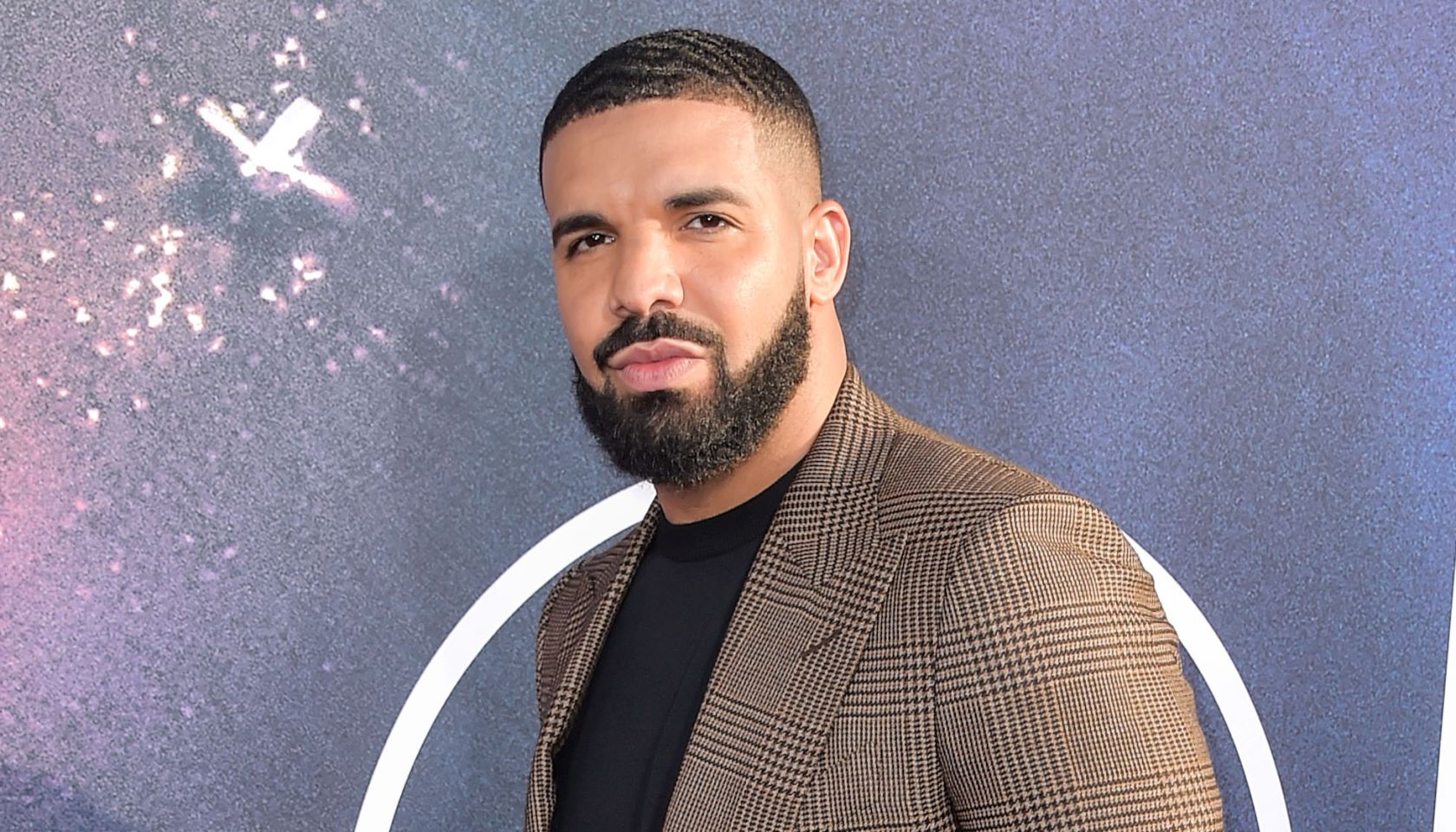 Cupid In A Ski Mask: Drake Adds New $300,000 Chain To His Collection