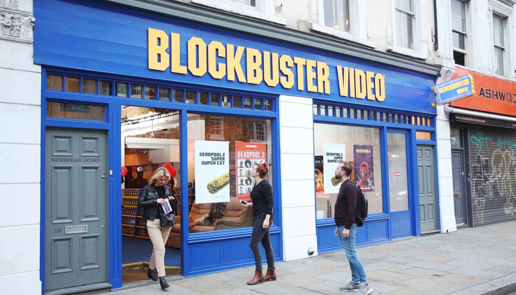 Blockbuster Video pop-up for Deadpool 2