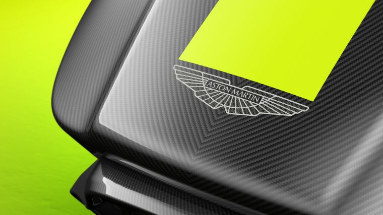 ASTON MARTIN REVEALS FIRST RACING SIMULATOR: THE AMR-C01