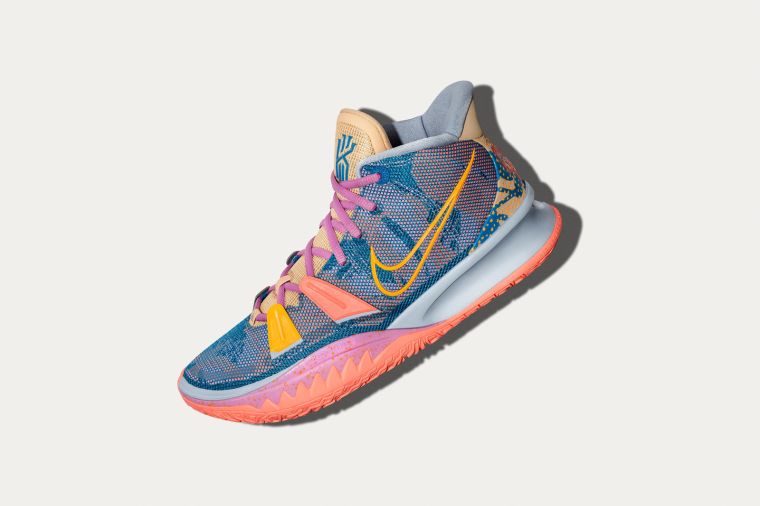 Nike Kyrie 7
