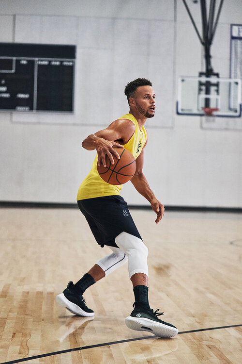 UA Curry Flow 8