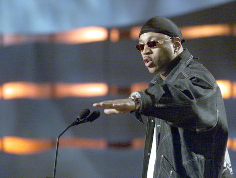 On stage at the 2000 Radio Music Awards in Las Vegas.