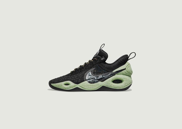 Nike Cosmic Unity