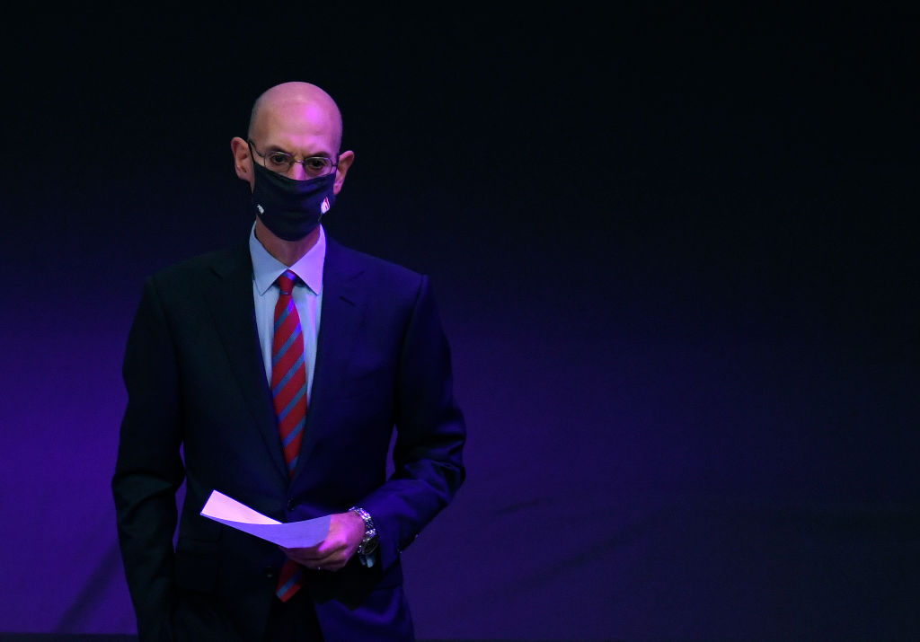 Los Angeles Clippers v Los Angeles Lakers