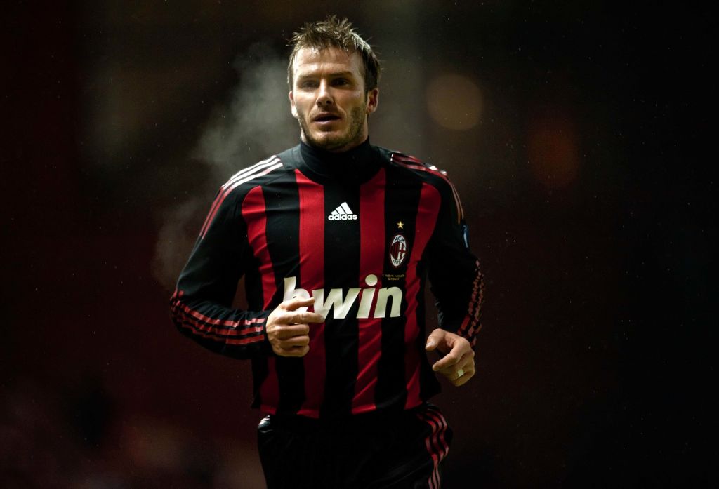 04/02/09 FRIENDLY.RANGERS v AC MILAN.IBROX - GLASGOW.David Beckham takes his place in the AC Milan side that faces Rangers (Photo by Steve Welsh\SNS Group via Getty Images)