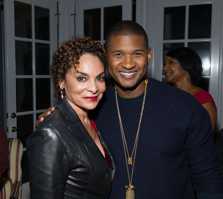 Posing for a pic with Usher at Morehouse College.