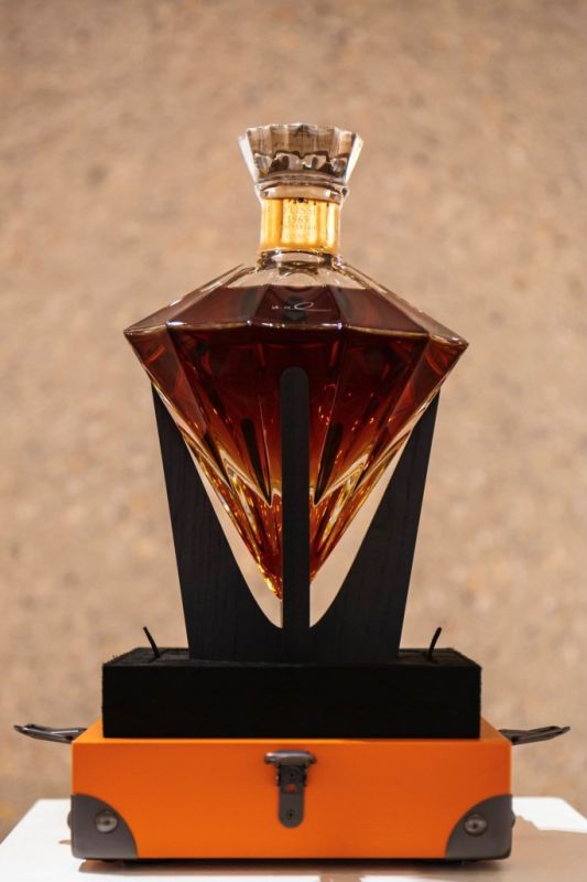Super Rare Bottle Of D’USSE Sold For 52,500 To Support JayZ’s Charity