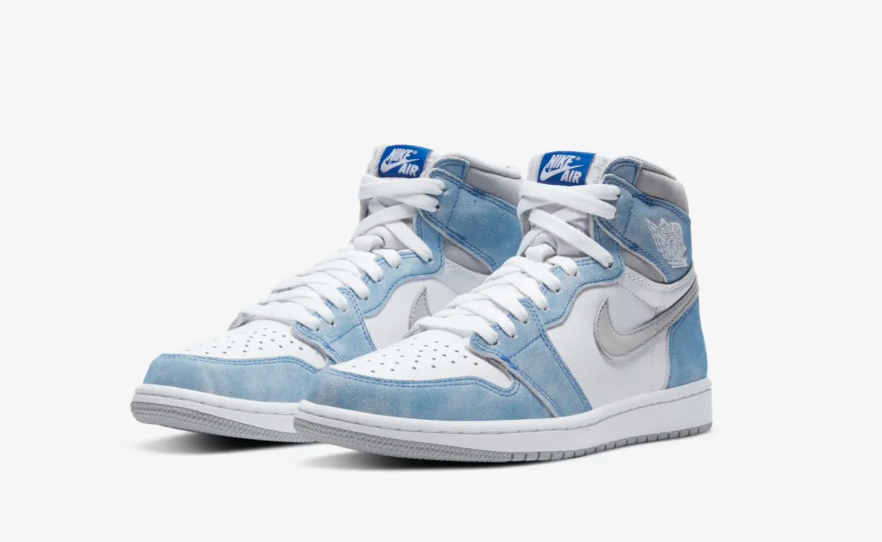 Twitter Reacts To Air Jordan 1 "Hyper Royal" Release On SNKRS