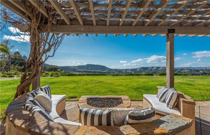 Kid Cudi's New Calabasas Mansion