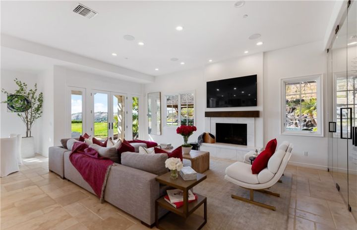 Kid Cudi's New Calabasas Mansion