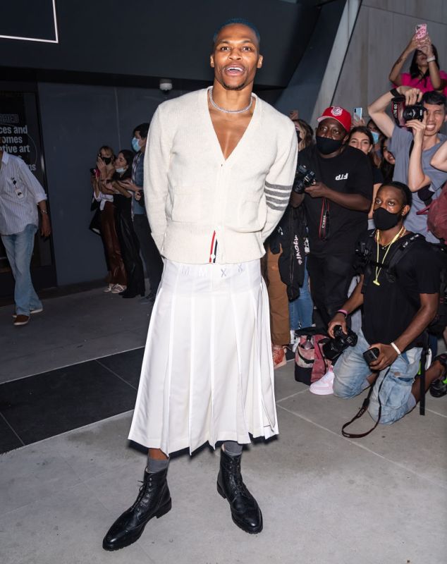 russell westbrook rocks  skirt twitter    debate
