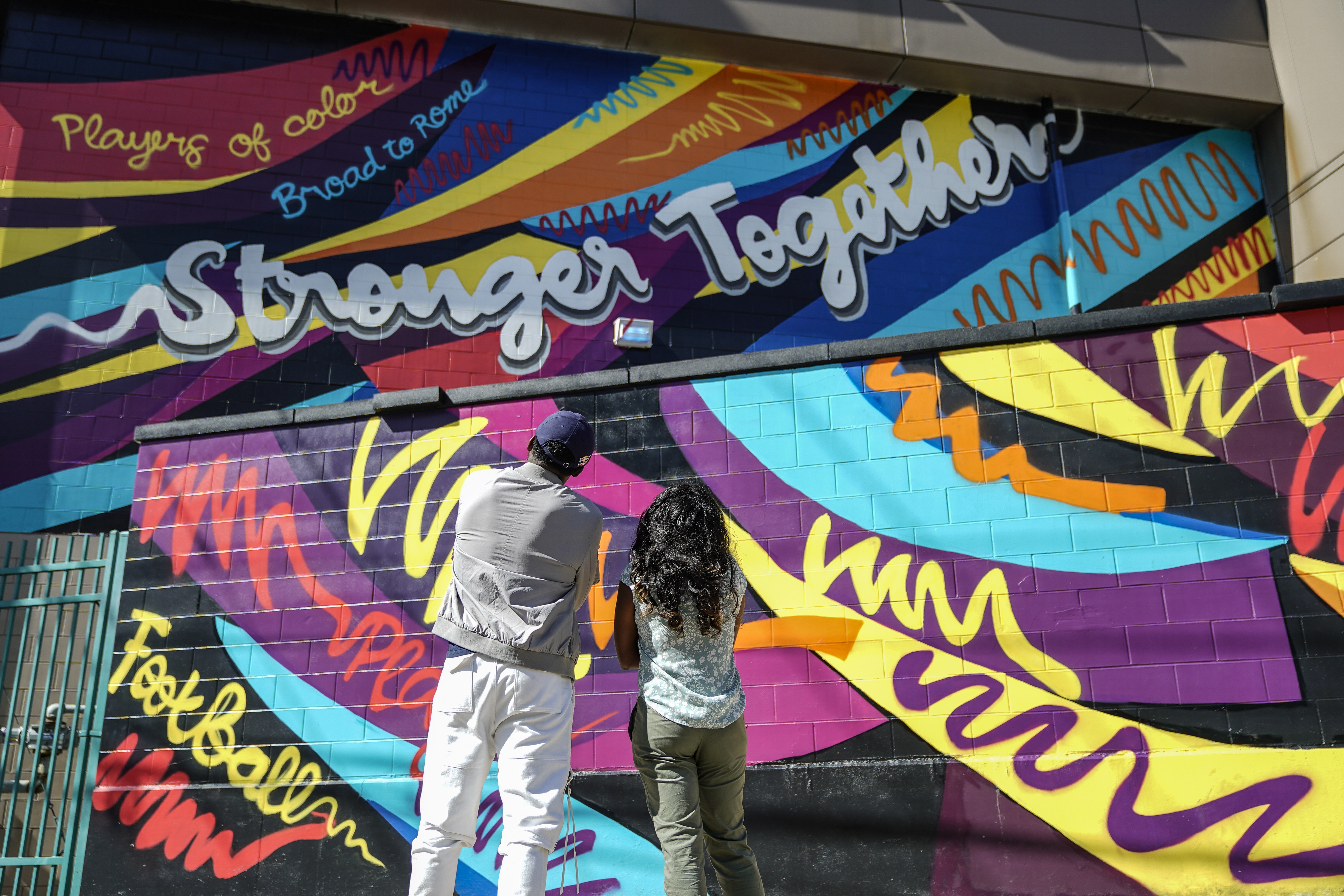 PK Subban & Newark NJ local artist create mural to celebrate diversity in hockey