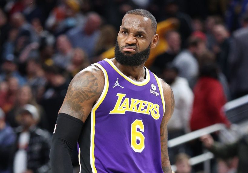 LeBron James Cleared To Play After Testing Negative Twice, LeFishy Trends
