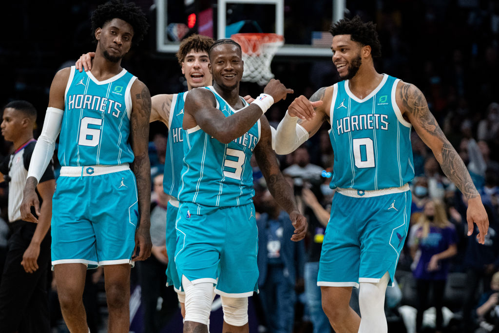 Hornets' LaMelo Ball & Terry Rozier Enter NBA's Health & Safety Protocols