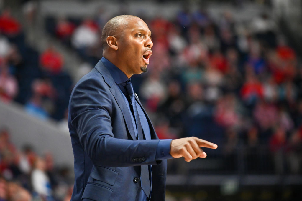 Memphis Coach Penny Hardaway Rips Reporters For Asking "Stupid Questions"