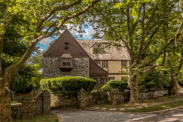 "The Godfather" Mansion Airbnb