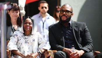 2018 TCM Classic Film Festival - Hand and Footprint Ceremony: Cicely Tyson