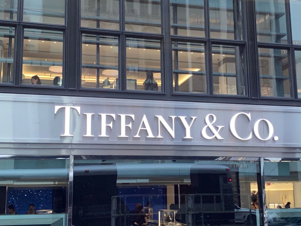 Tiffany& Co storefront, Manhattan, New York
