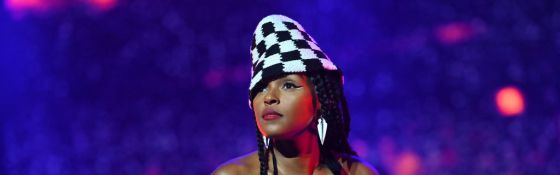 Big Surprise: Janelle Monáe Flashed Her Breast To Thirsty Crowd At Essence  Fest - AllHipHop