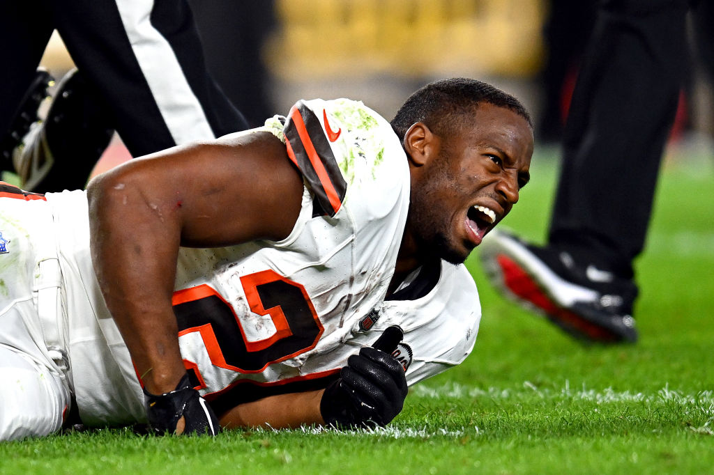 Cleveland Browns v Pittsburgh Steelers