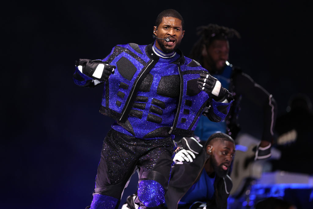 A Closer Look At The Custom Metallic Jordan 4s Usher Wore During His Super Bowl Performance